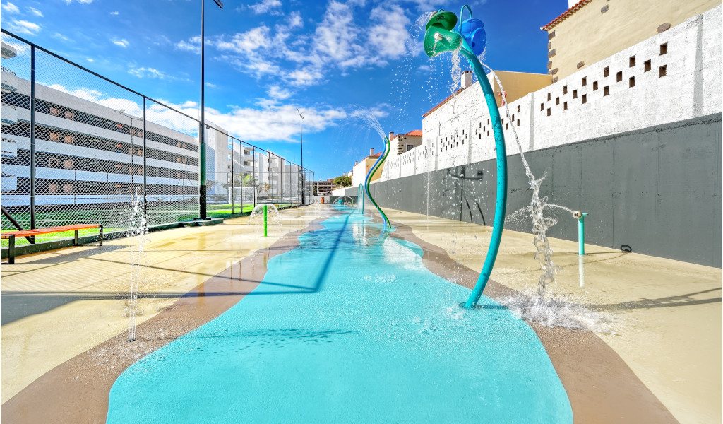 Acqua park con giochi d'acqua e fontane, Adeje, Tenerife.