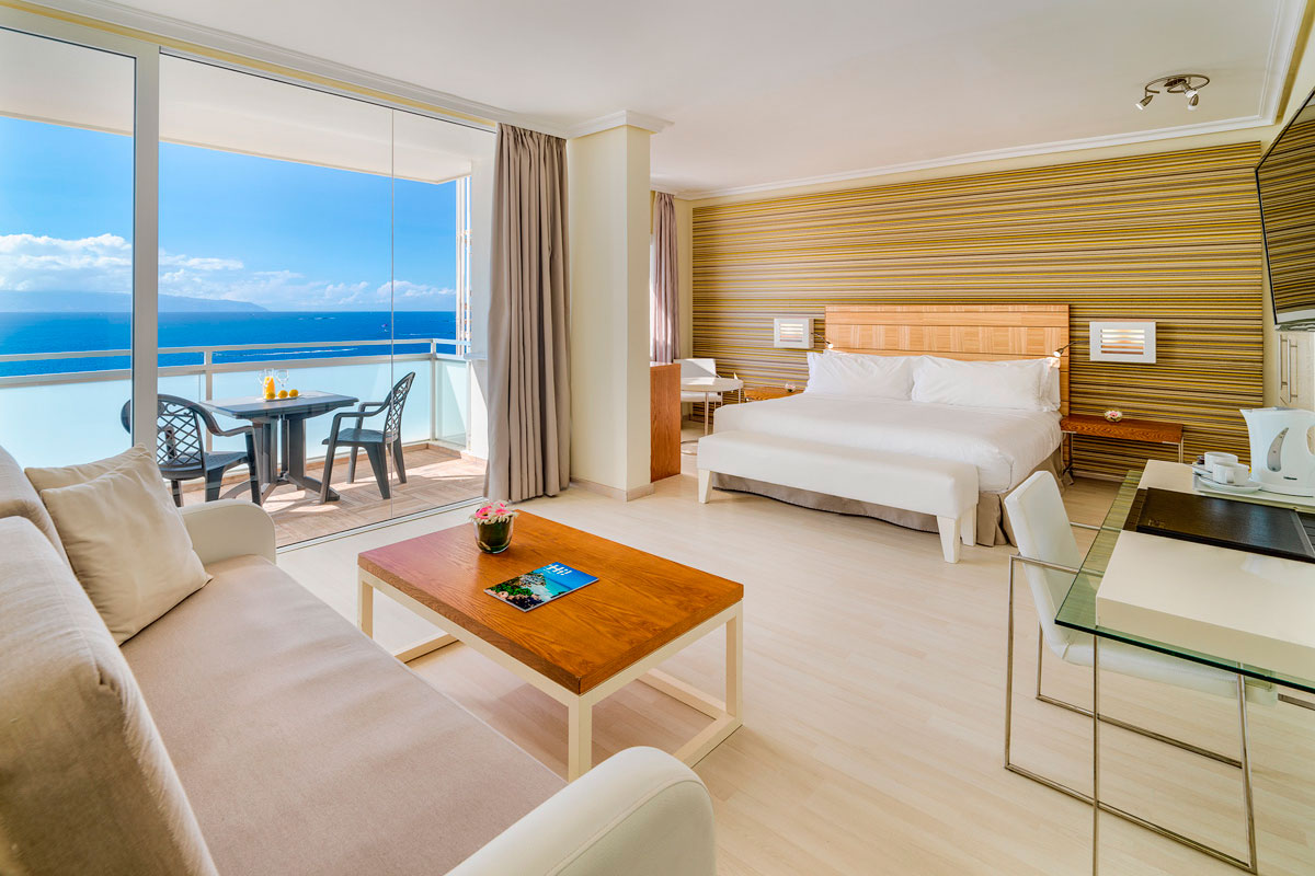 Camera con vista mare e terrazza, hotel a Costa Adeje, Tenerife.