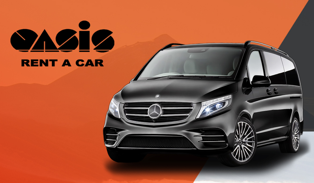 Furgone Mercedes nero di Oasis Rent a Car davanti al Teide a Tenerife.