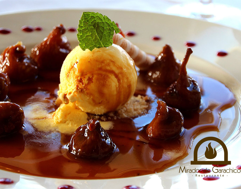 Gelato con fichi canditi e salsa al Mirador de Garachico.
