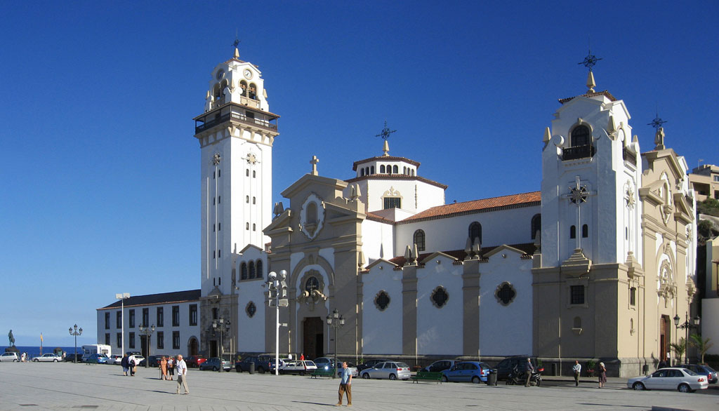 12-basilica-candelaria.jpg
