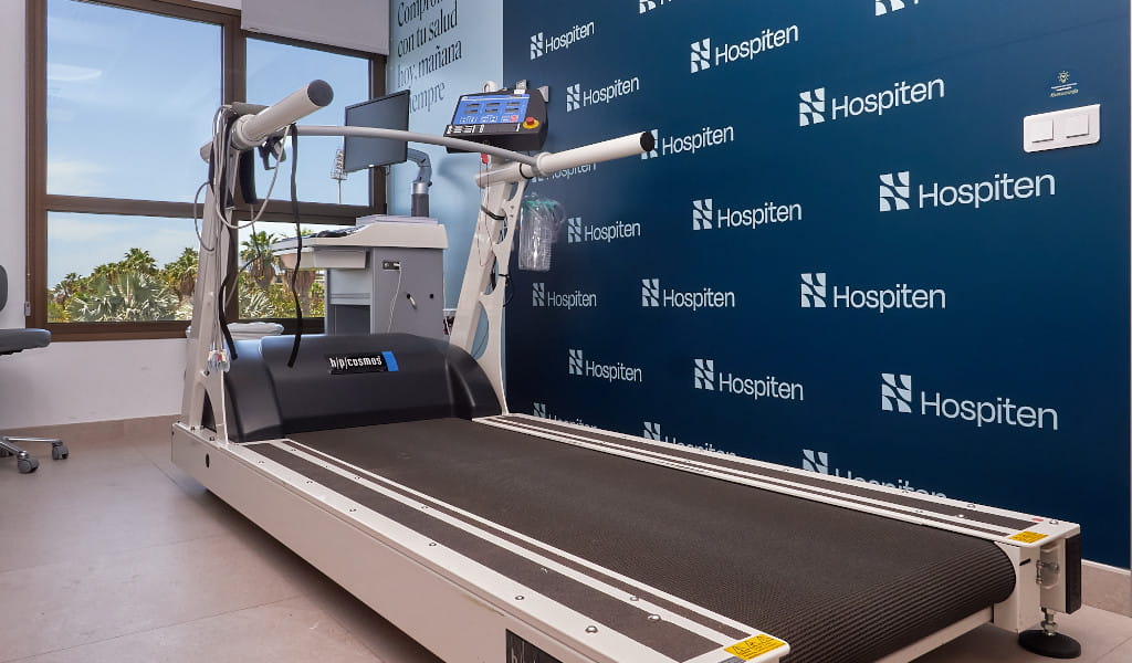 Tapis roulant in una stanza del centro Hospiten a Tenerife.